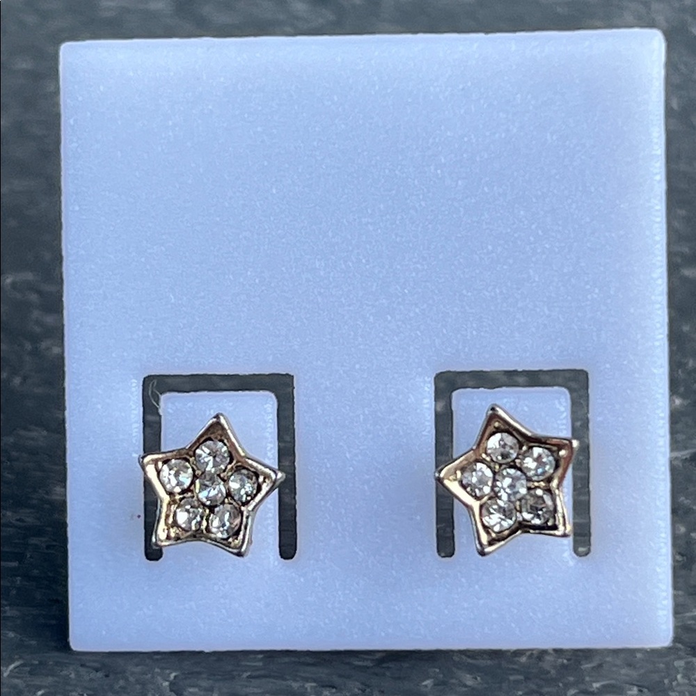 Vintage Star Shaped Crystal Stud Earrings; NWOT